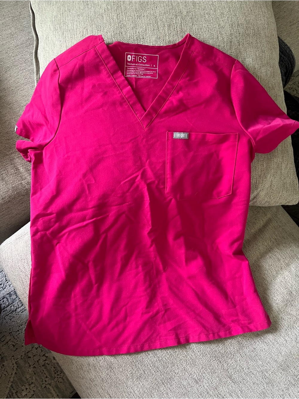 Figs Technical Collection V-Neck Scrub Top in Pink